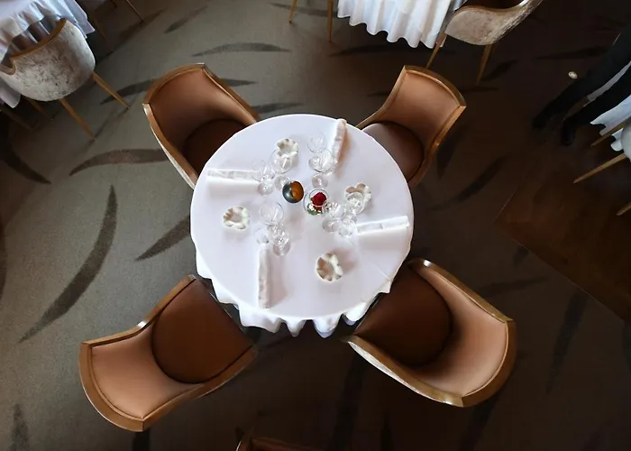 Logis Hotel Restaurant Au Boeuf Rouge