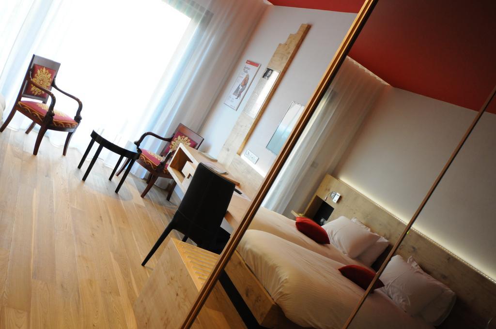 Hotel Logis Restaurant Au Boeuf Rouge 3*