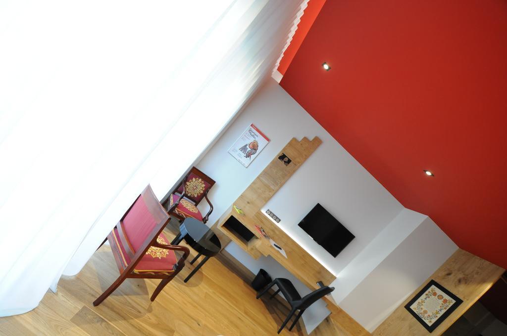 Hotel Logis Restaurant Au Boeuf Rouge 3*